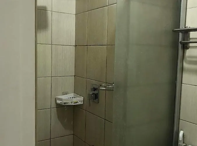 Stylish Malate Hub At Birch Tower * Manila